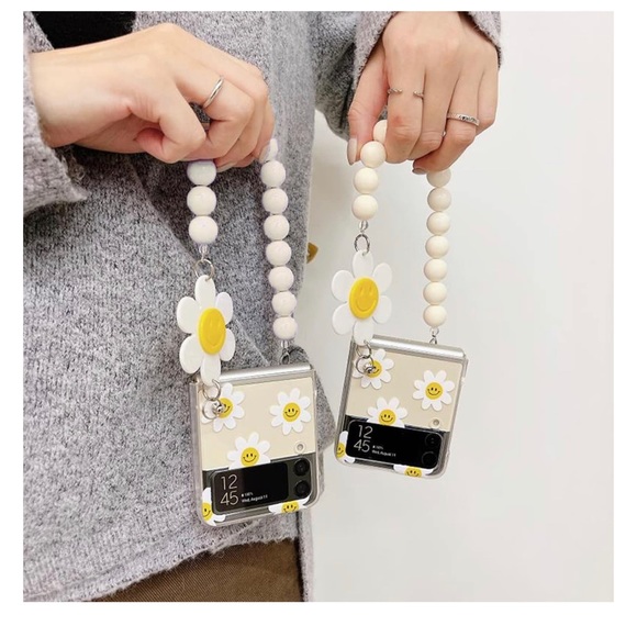 👯♀️Host Pick⚡️FREE w/$30 purch:SmileyDaisy Case w/Strap-SamsungGalaxy Z Flip 3 - Picture 2 of 7